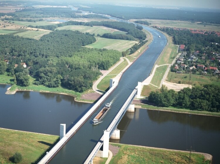 15 Buongiorno di riavvicinamento - Il Ponte di Magdeburg in Germania