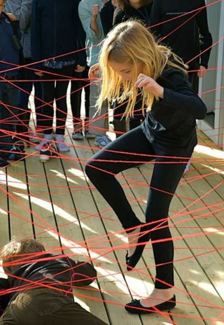 idee per bambini trucchi giovani genitori 15 Ragnatela labirinto