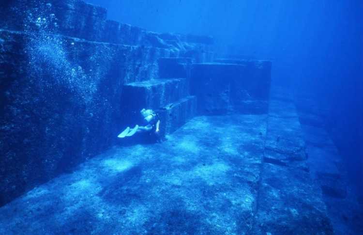 Cose strane dal mondo 6 La città sommersa in Yonaguni, Giappone